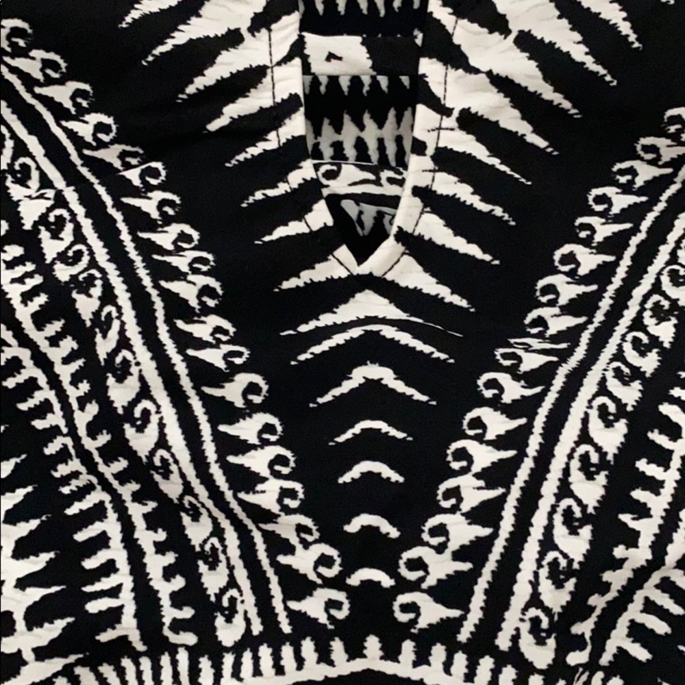 ✨LAST ONE✨ La Blanca Maori One-Piece Swimsuit - Picture 8 of 11